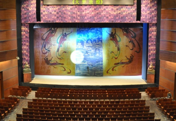 剧院舞台专用木地板主要性能介绍