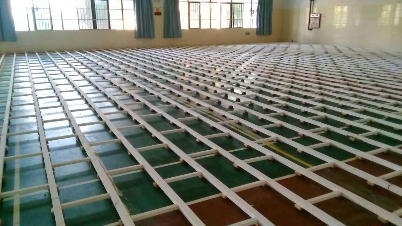运动木地板--广东省珠海市第四中学羽毛球馆木地板铺设工程
