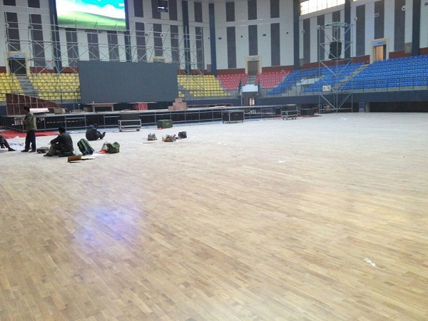 重庆璧山中学体育馆木地板案例