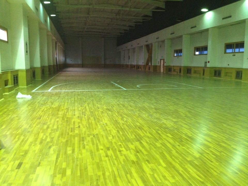北京北方温泉会议中心体育馆运动地板安装