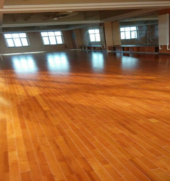 舞蹈练功房木地板铺设案例--新疆百铭教育