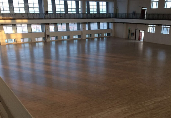 平顶山学院体育馆木地板案例3